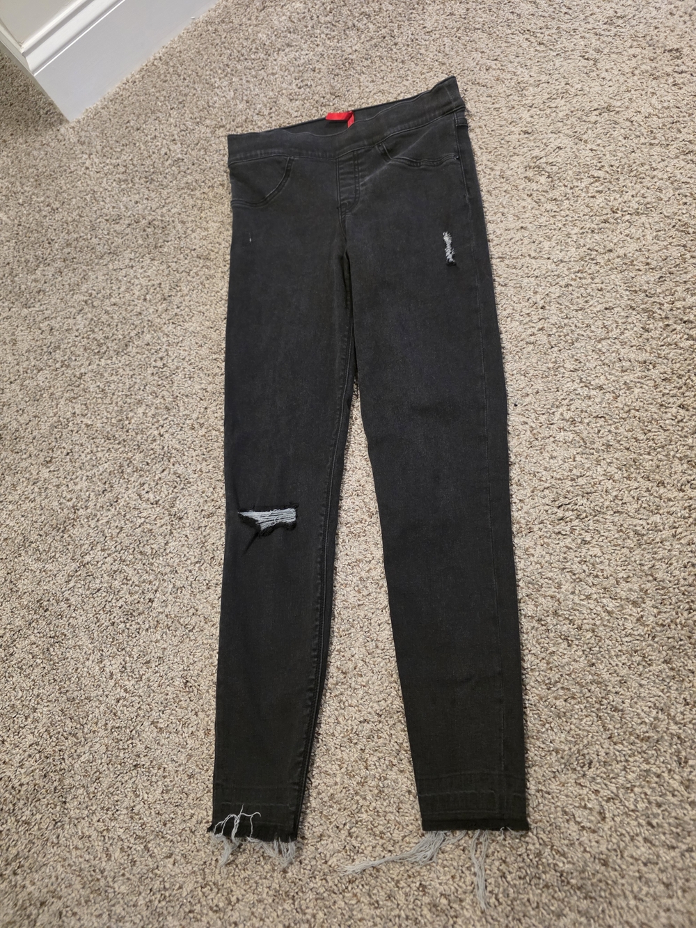Spanx - High Rise Distressed Stretch Jeans - Small